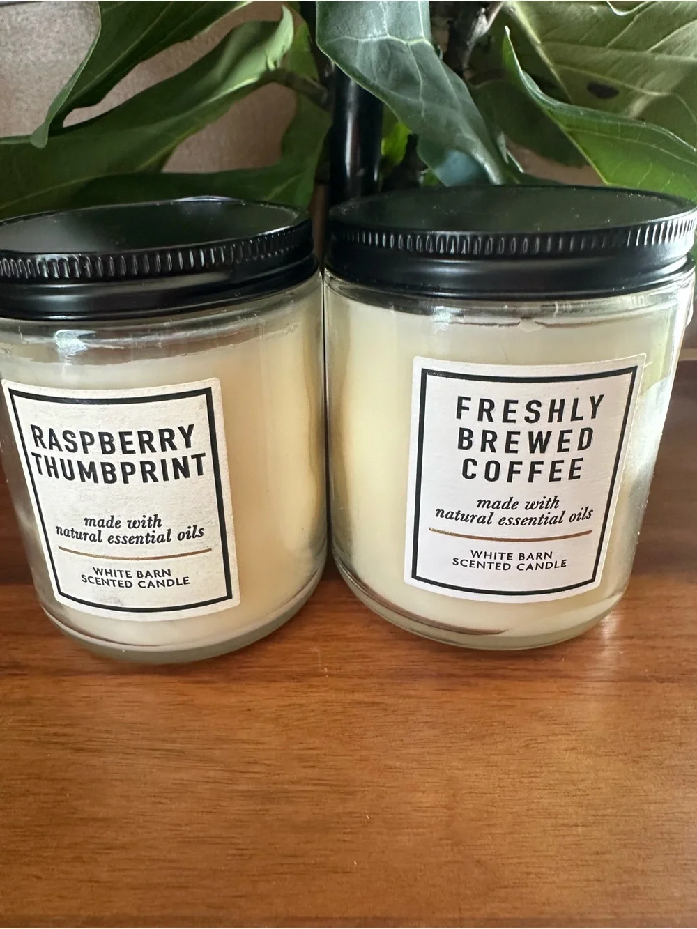 2 BATH & BODY WORKS WHITE BARN SCENTED CANDLE 1-WICK 7 OZ